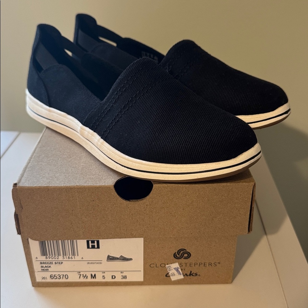 Clarks Black Slip-On Sneakers